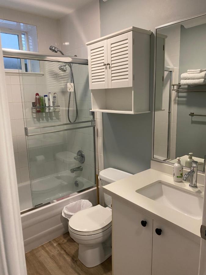 Jane'S Cozy Suite Surrey Dış mekan fotoğraf