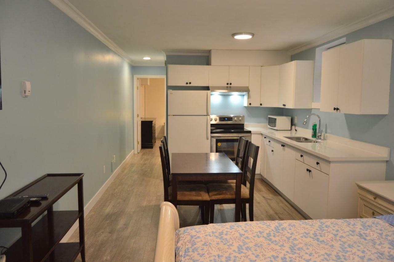 Jane'S Cozy Suite Surrey Dış mekan fotoğraf